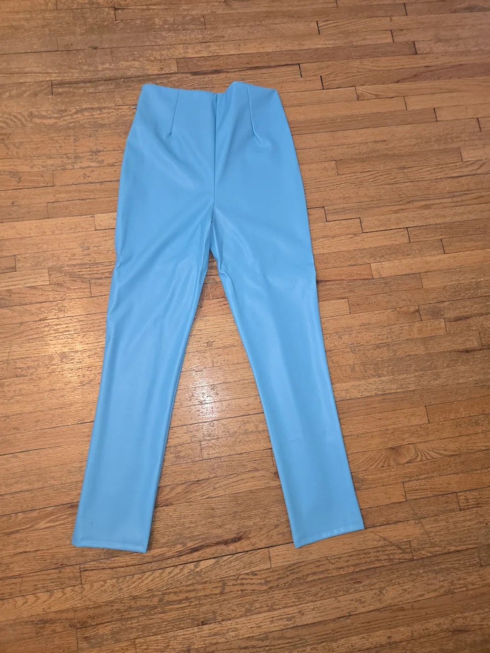 Cropped High-Waist Faux Leather Straight Leg Pants in Bright Turquoise